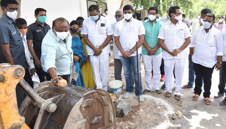 నగరాన్ని సుందరంగా తీర్చిదిద్దుతాం