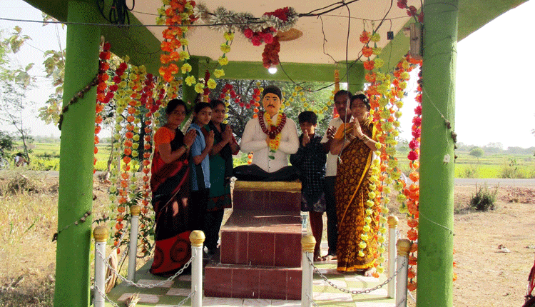 గుండెల్లో  గుడి