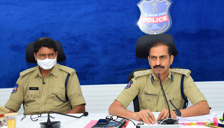 కేసుల దర్యాప్తును వేగంగా పూర్తి చేయాలి