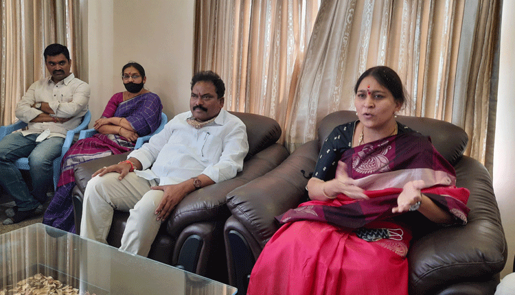 ఓట్ల కోసమే బీజేపీ కపట ప్రేమ