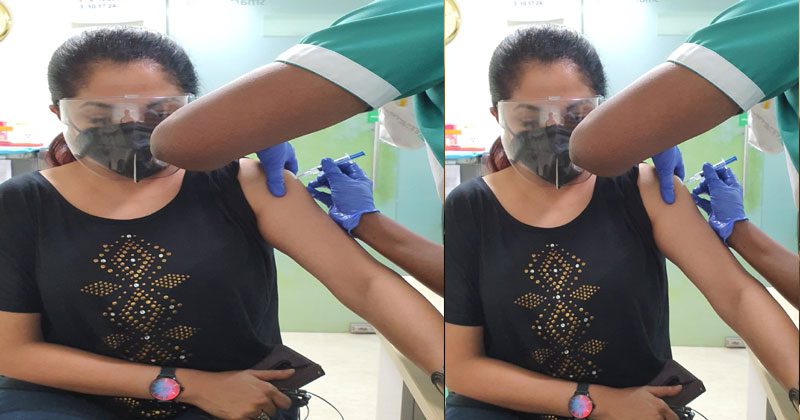 రెండో డోస్ వ్యాక్సిన్ తీసుకున్న ర‌మ్య‌కృష్ణ‌