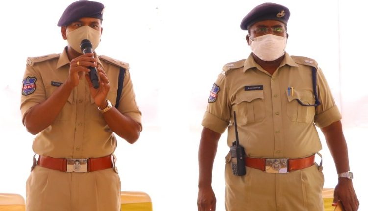 ఎన్నికల నియమావళి పాటించాలి