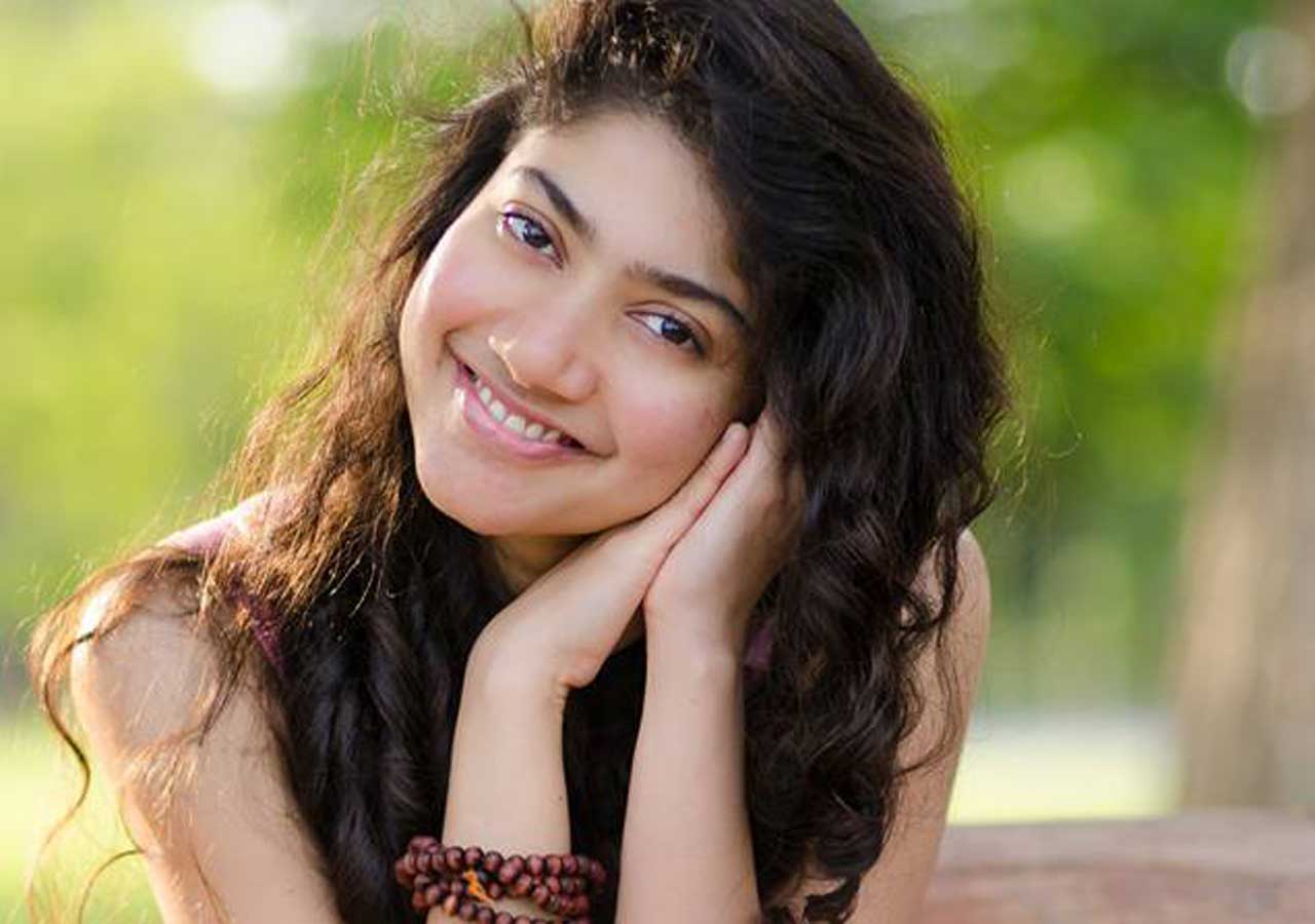 సాయిపల్లవి పేరులో సాయి ఎలా వచ్చింది.. ?