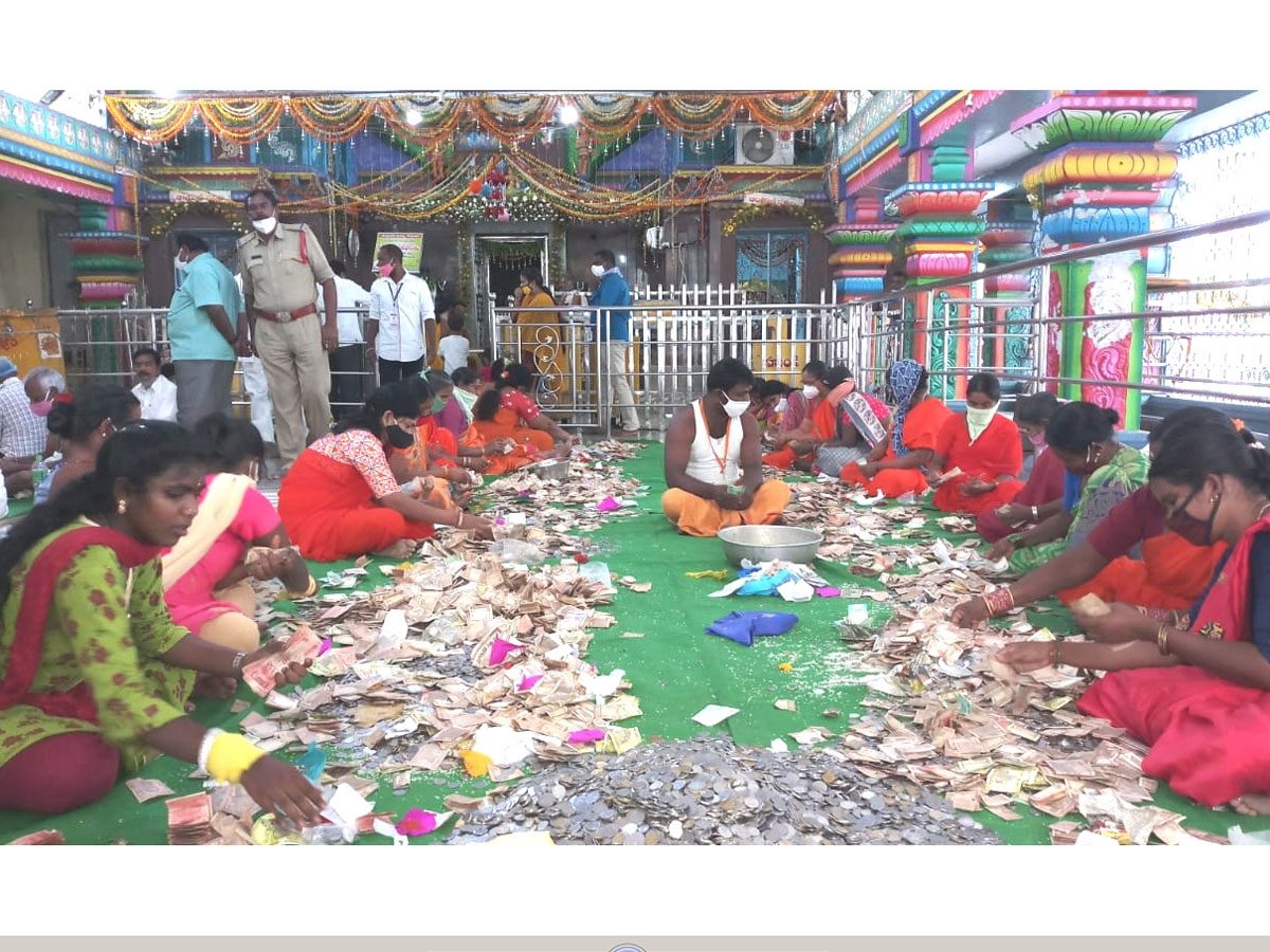 నాచగిరి హుండీ ఆదాయం రూ.16 లక్షల 96 వేలు