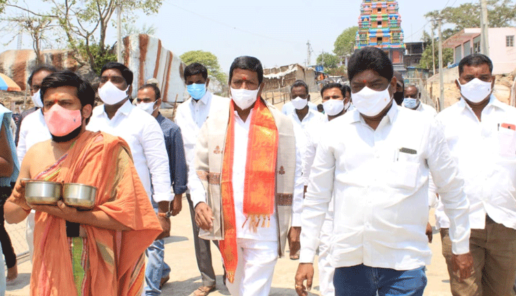 సీఎం కేసీఆర్‌ కోలుకోవాలని..