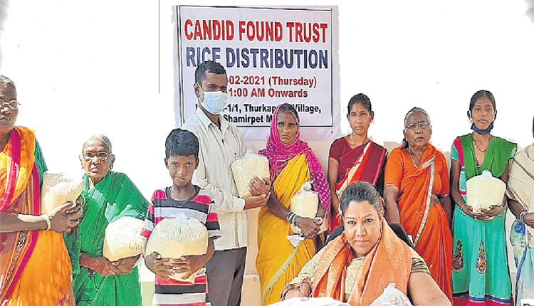 పదవీ విరమణ చేసి.. సేవకు మొగ్గు చూపి..