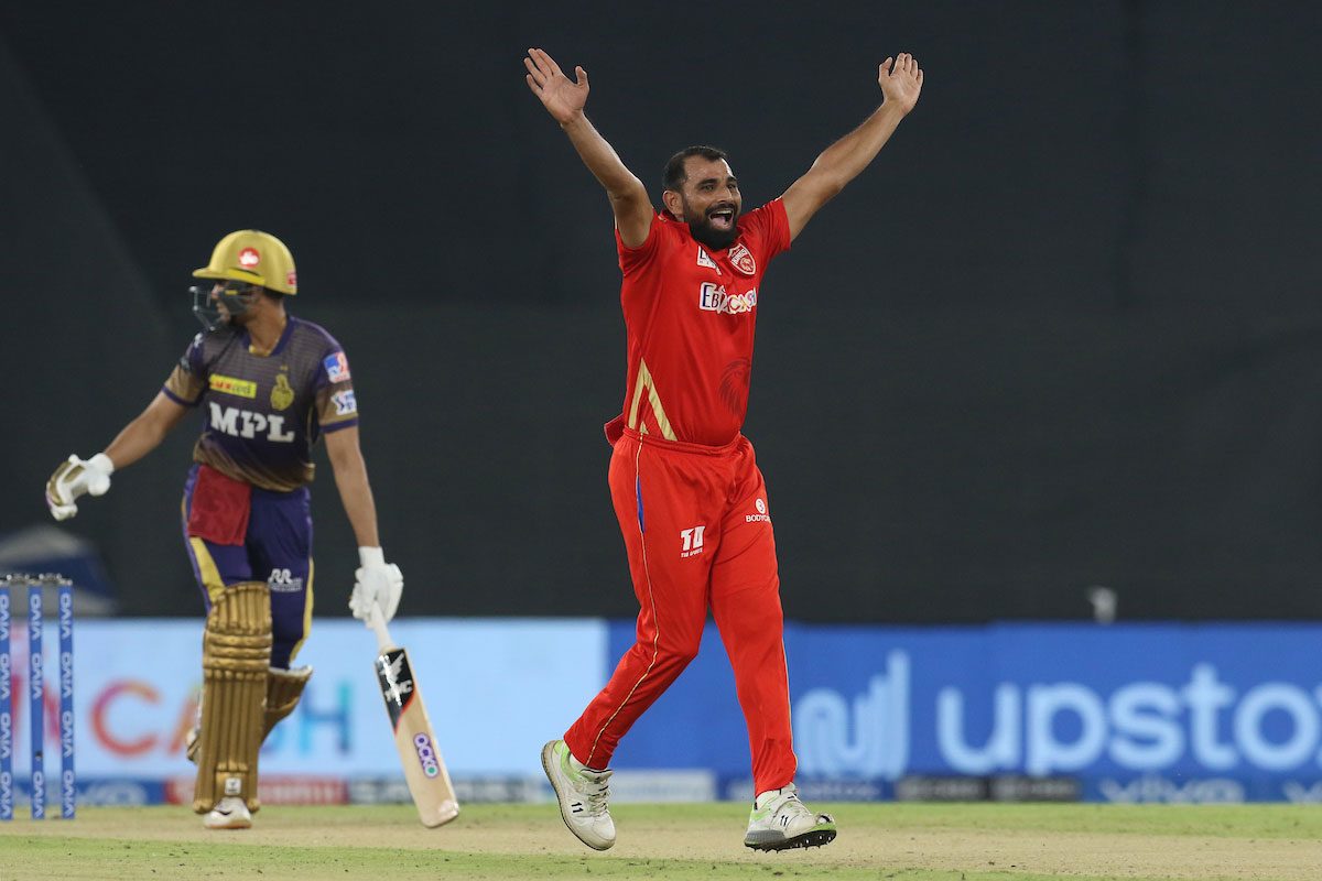 IPL 2021:  17 పరుగులకే మూడు వికెట్లు కోల్పోయిన కోల్‌కతా