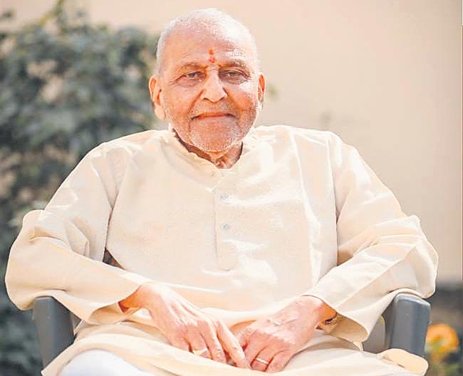 గీతా ప్రెస్‌ అధ్యక్షుడు రాధేశ్యామ్‌ ఖేమ్కా కన్నుమూత