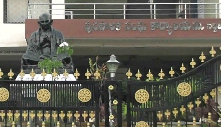 సిద్దిపేట మున్సిపాలిటీకి 576 నామినేష‌న్లు దాఖ‌లు