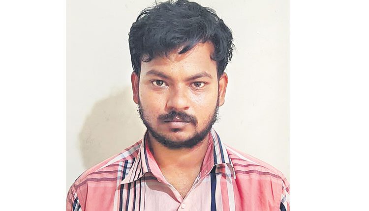 బూతు వీడియోలకు అలవాటై యువతికి వేధింపులు