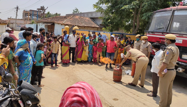 అగ్ని ప్రమాదాలపై అప్రమత్తంగా ఉండాలి