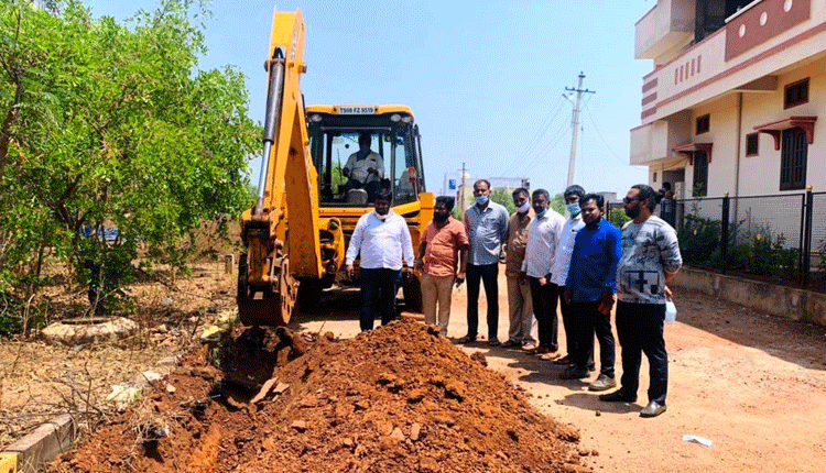 ‘మిషన్‌ భగీరథ’తో ప్రతి ఇంటికి నీళ్లు