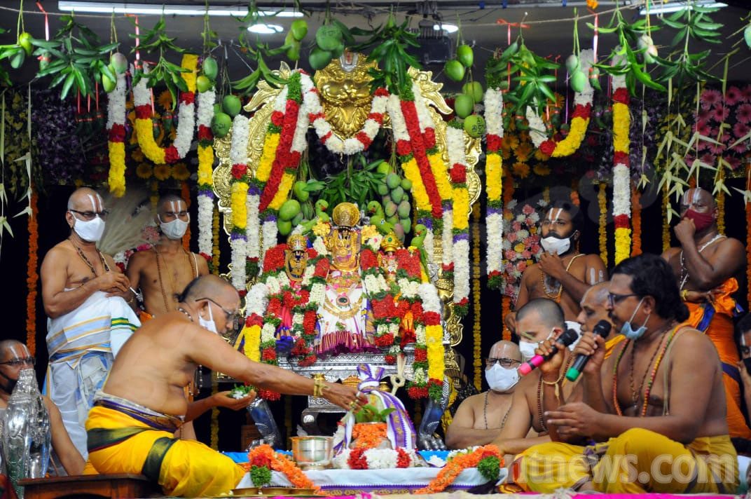 క‌మ‌నీయంగా భ‌ద్రాద్రి రాములోరి క‌ల్యాణం