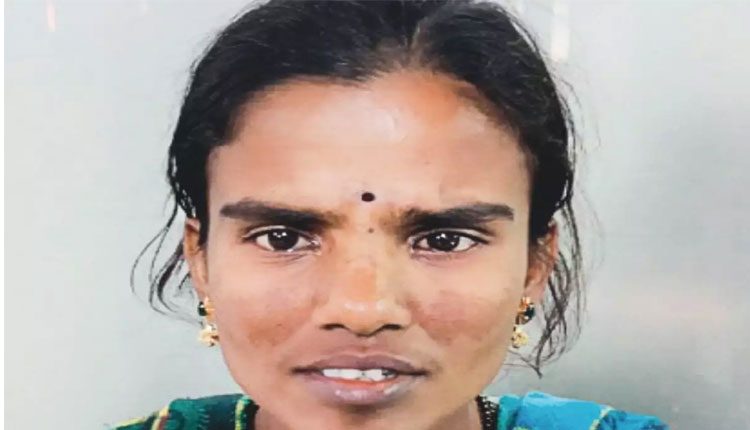 ‘తండ్రిని వెనకేసుకొచ్చిందని చిన్నారిని చిదిమేసింది’