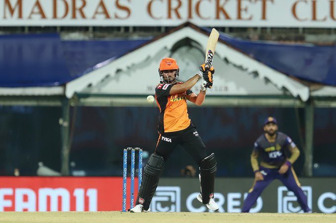 పోరాడి ఓడిన సన్రైజర్స్..కోల్కతా బోణీ