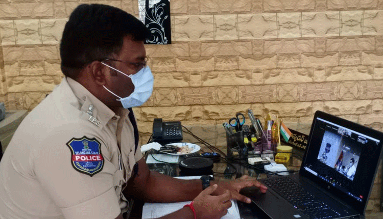 కొవిడ్‌ నిబంధనలపై ప్రజలకు అవగాహన