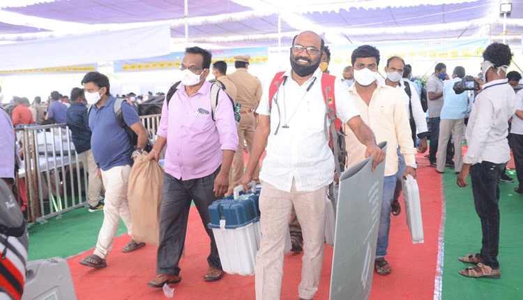 జాగ్రత్తగా ఓటేయండి