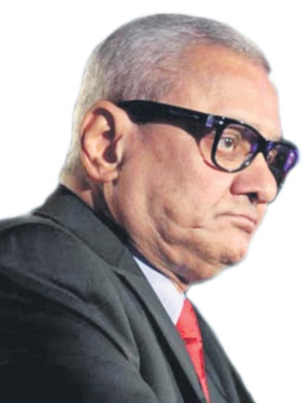 నేనే అంబుడ్స్‌మన్‌