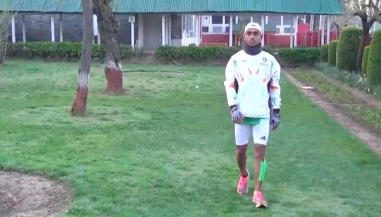 50 రోజులు.. 4 వేల కి.మీ. గిన్నిస్ రికార్డే ఈ సైనికుడి ల‌క్ష్యం