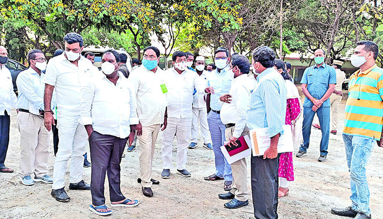 రామన్న రాక కోసం..