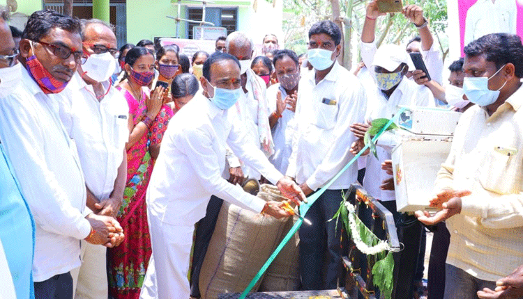 కరోనాపై ప్రజలు అప్రమత్తంగా ఉండాలి