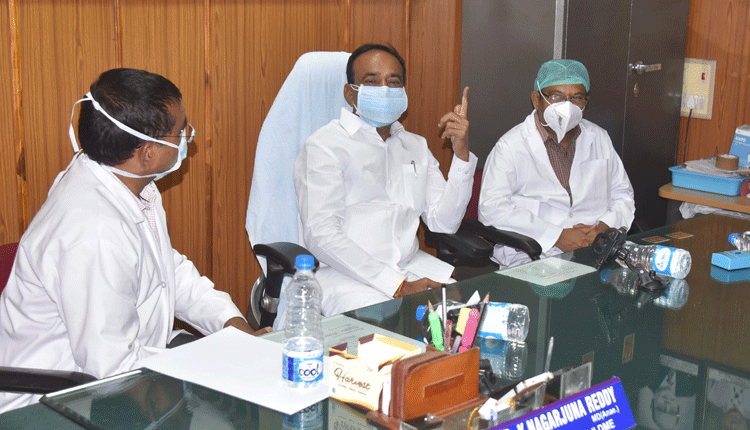 కరోనా కట్టడికి పకడ్బందీ చర్యలు