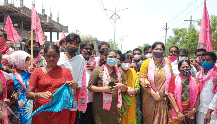 సులోచనను అధిక మెజార్టీతో గెలిపించాలి