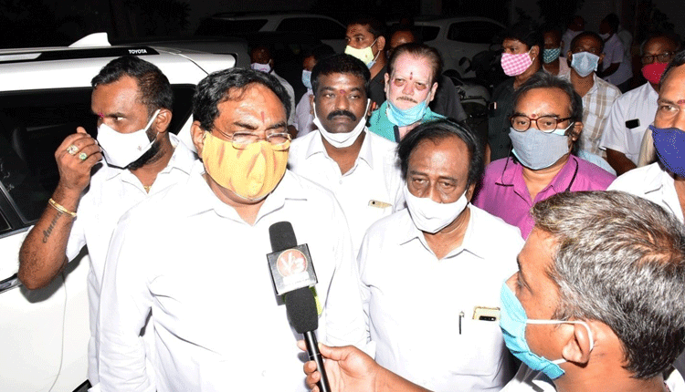 ఆర్యవైశ్యులకు ప్రాధాన్యమిచ్చింది కేసీఆరే..