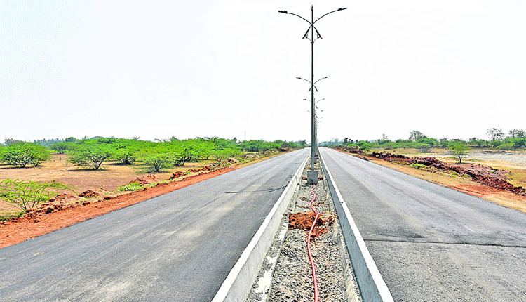వస్ర్తోత్పత్తికి వడివడిగా..