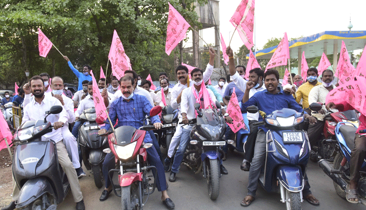 అన్ని వర్గాలకు అండగా టీఆర్‌ఎస్‌ ప్రభుత్వం