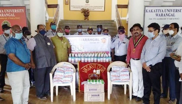 కేయూ భద్రతా సిబ్బందికి మాస్కులు, శానిటైజర్లు అందజేత