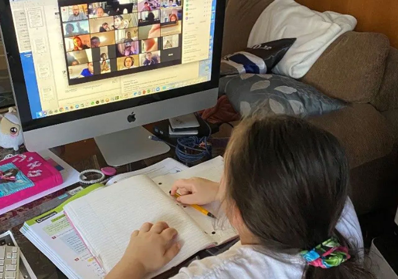 జూమ్ క్లాస్ నుంచి స్టూడెంట్ డిటెన్షన్‌ ‌