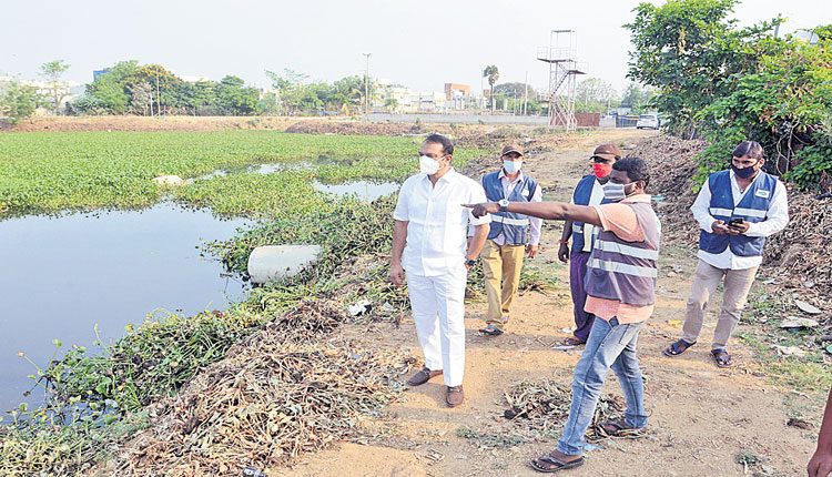 చెరువును సుందరీకరించి ఆహ్లాదకరంగా తీర్చిదిద్దుతాం