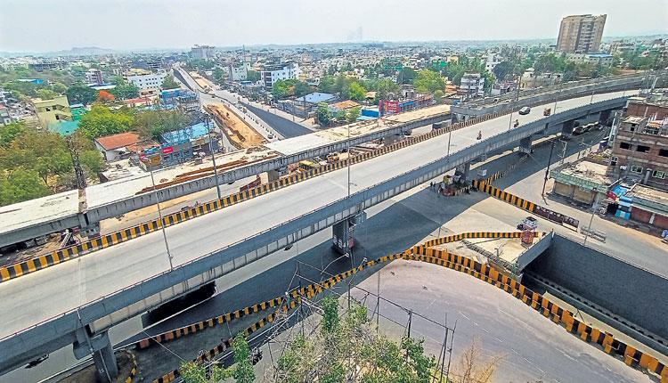 కట్టడికి కట్టుబడి