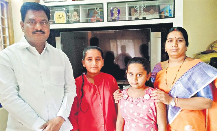 కుటుంబం, ప్రజాసేవ నాకు రెండు కండ్లు