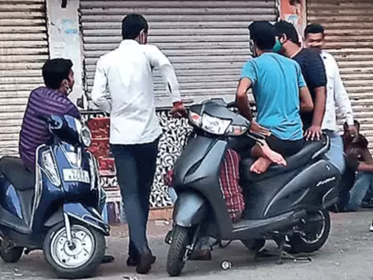 అతి ఆత్మ‌విశ్వాస‌మున్న యువ‌తే కొవిడ్ సూప‌ర్ స్ప్రైడ‌ర్లు : స‌ర్వే