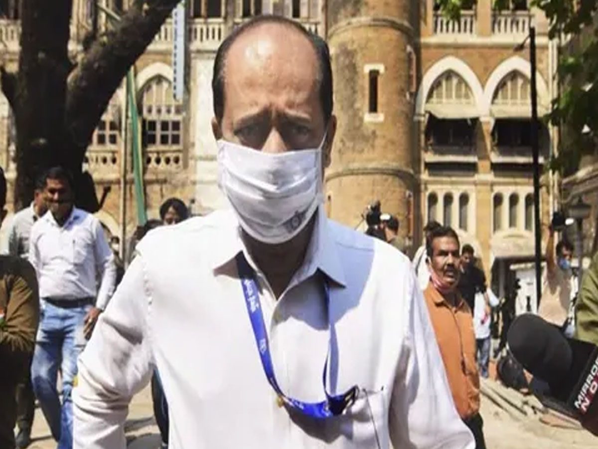 ఉద్యోగం నుంచి సచిన్‌ వాజ్‌కు ఉద్వాసన