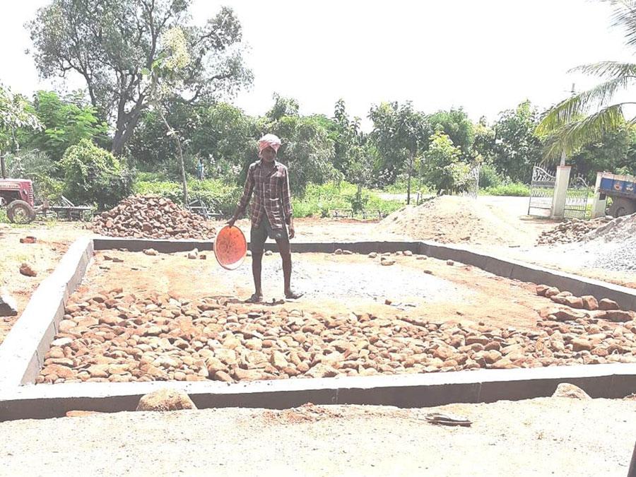 కండ్ల ముందే క‌ళ్లాలు