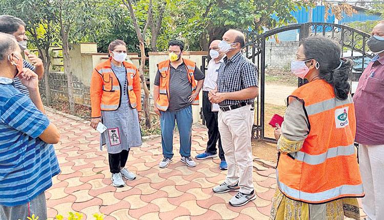 కరోనా కట్టడికి కృషి చేయాలి