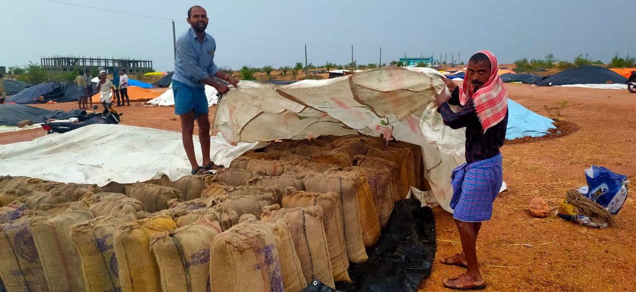 అకాల వర్షం.. అపార నష్టం