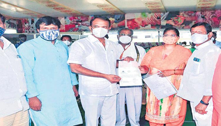 సీఎం సహాయనిధి పేదలకు సంజీవని