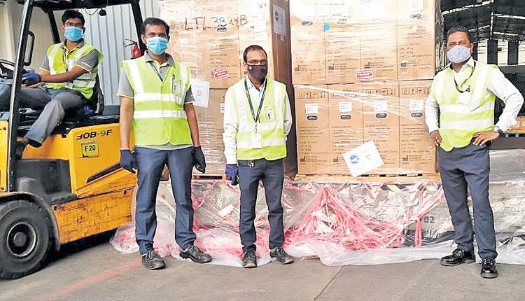 డల్లాస్‌ నుంచి ఆక్సీ కాన్సన్‌ట్రేటర్లు