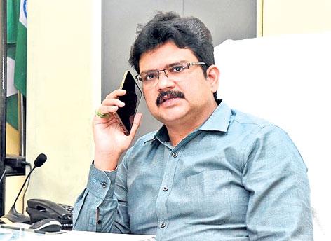 కరోనా బాధితులకు ఇంటికే ఉచిత భోజనం