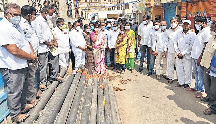 సమస్యల పరిష్కారానికి కృషి