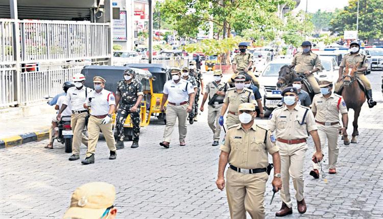 మార్గదర్శకాలకు అనుగుణంగా పనిచేసుకోవచ్చు