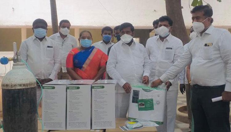 ప్రాణాలను నిలుపుతున్నమెడికల్‌ కాలేజీలు