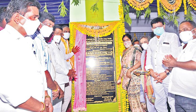 కరోనాపై నిర్లక్ష్యం వద్దు