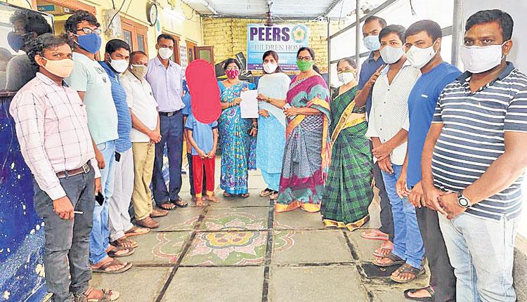 మంత్రి కేటీఆర్‌ ట్వీట్‌తో.. 21మంది పిల్లలు సేఫ్‌