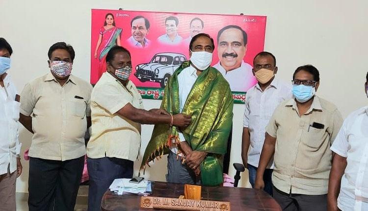 కరోనా కట్టడికి అందరూ కృషి చేయాలి