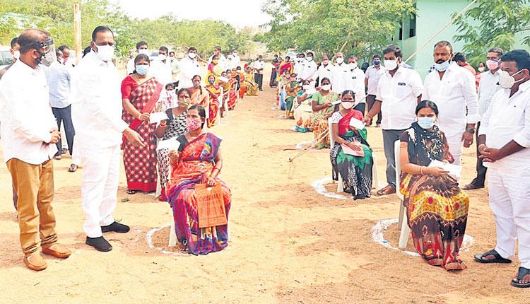 ప్రజా సంక్షేమమే ప్రభుత్వ లక్ష్యం